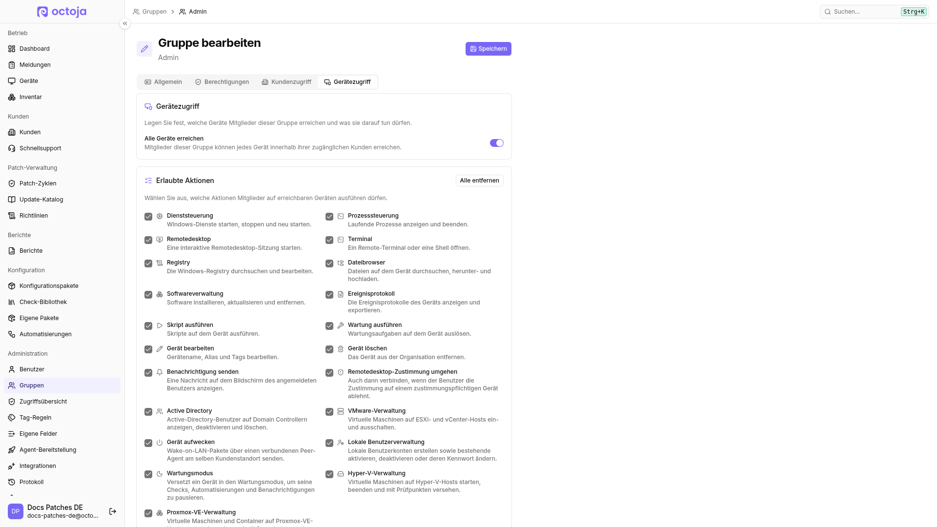 Die Detailseite der Admin-Gruppe auf dem Tab „Gerätezugriff“ mit Geräteauswahl und erlaubten Geräteaktionen.